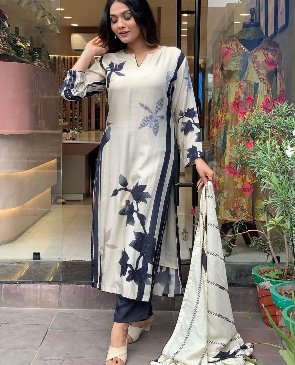 Maslin Printed Stitched Suit Set