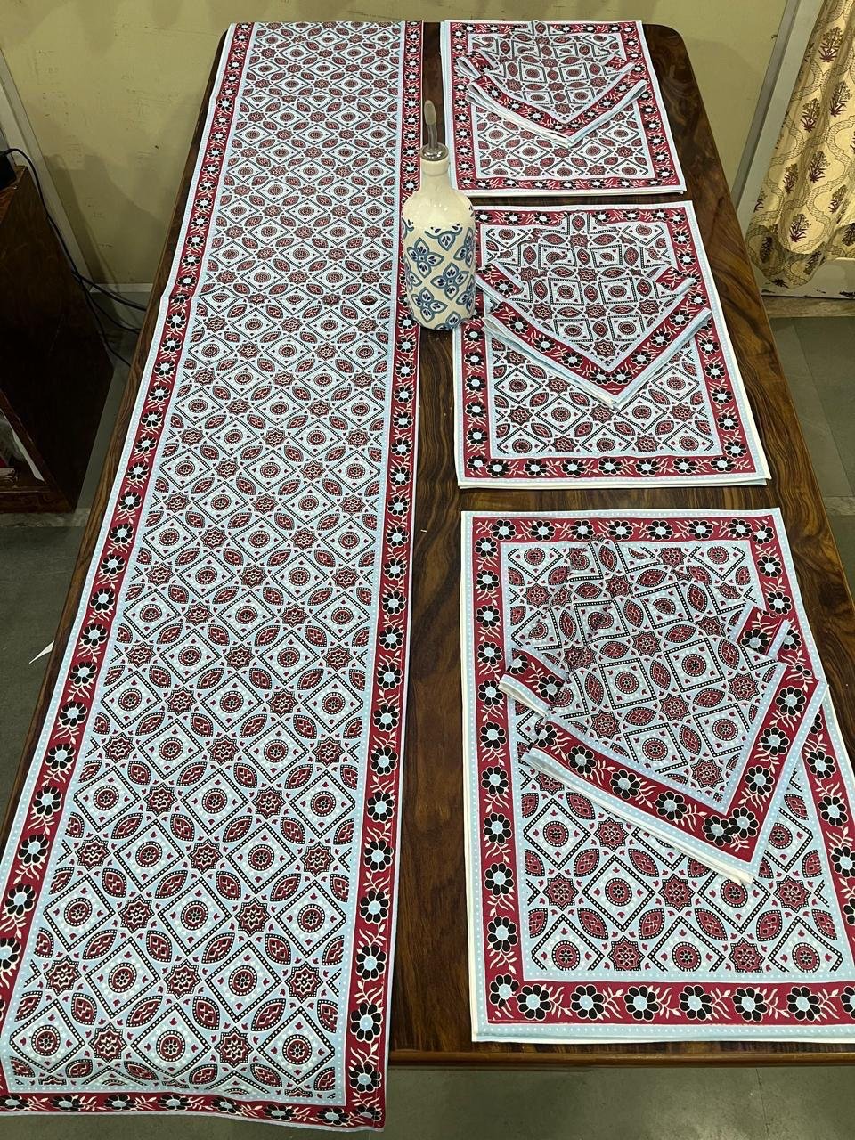 Cotton Printed Table Runner Mat & Napkin Set