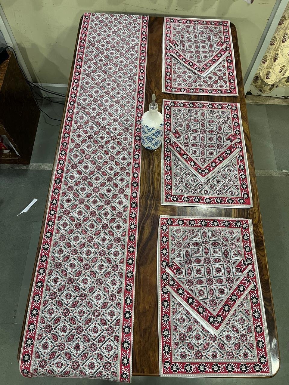 Cotton Printed Table Runner Mat & Napkin Set