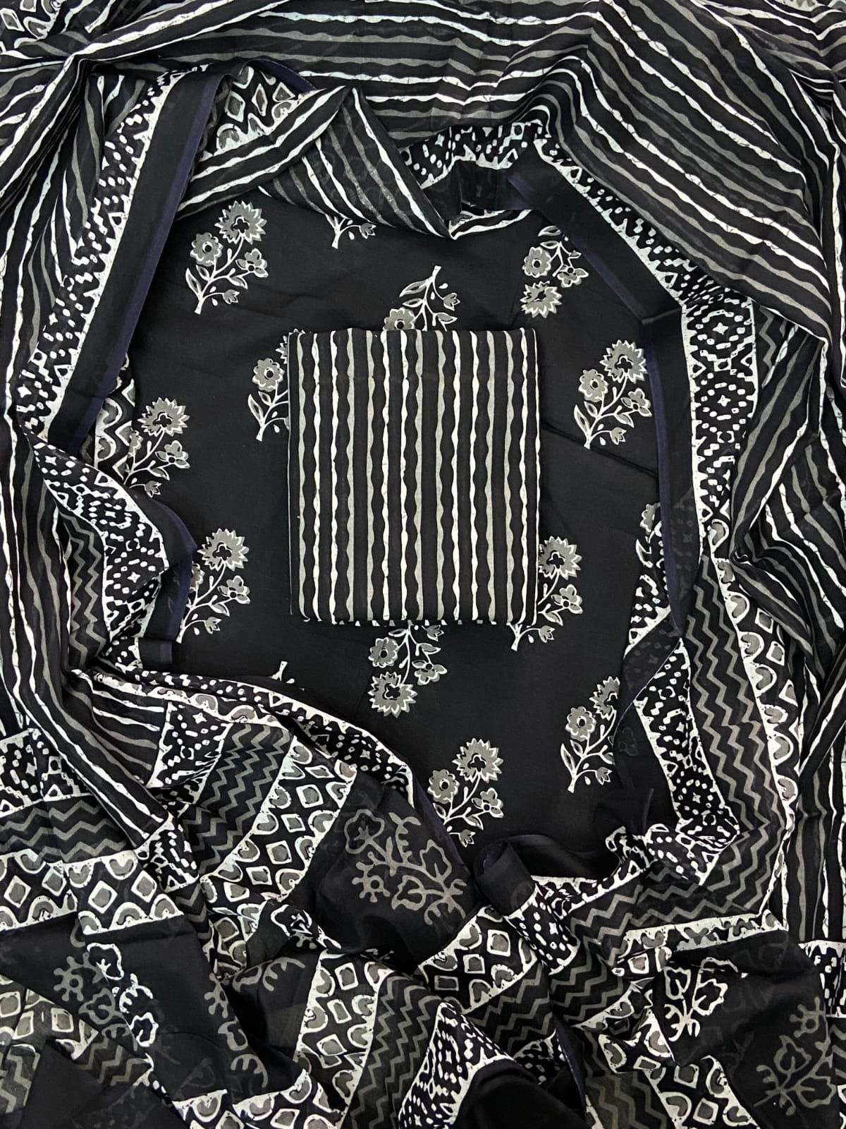 Cotton Dupatta Printed Suit