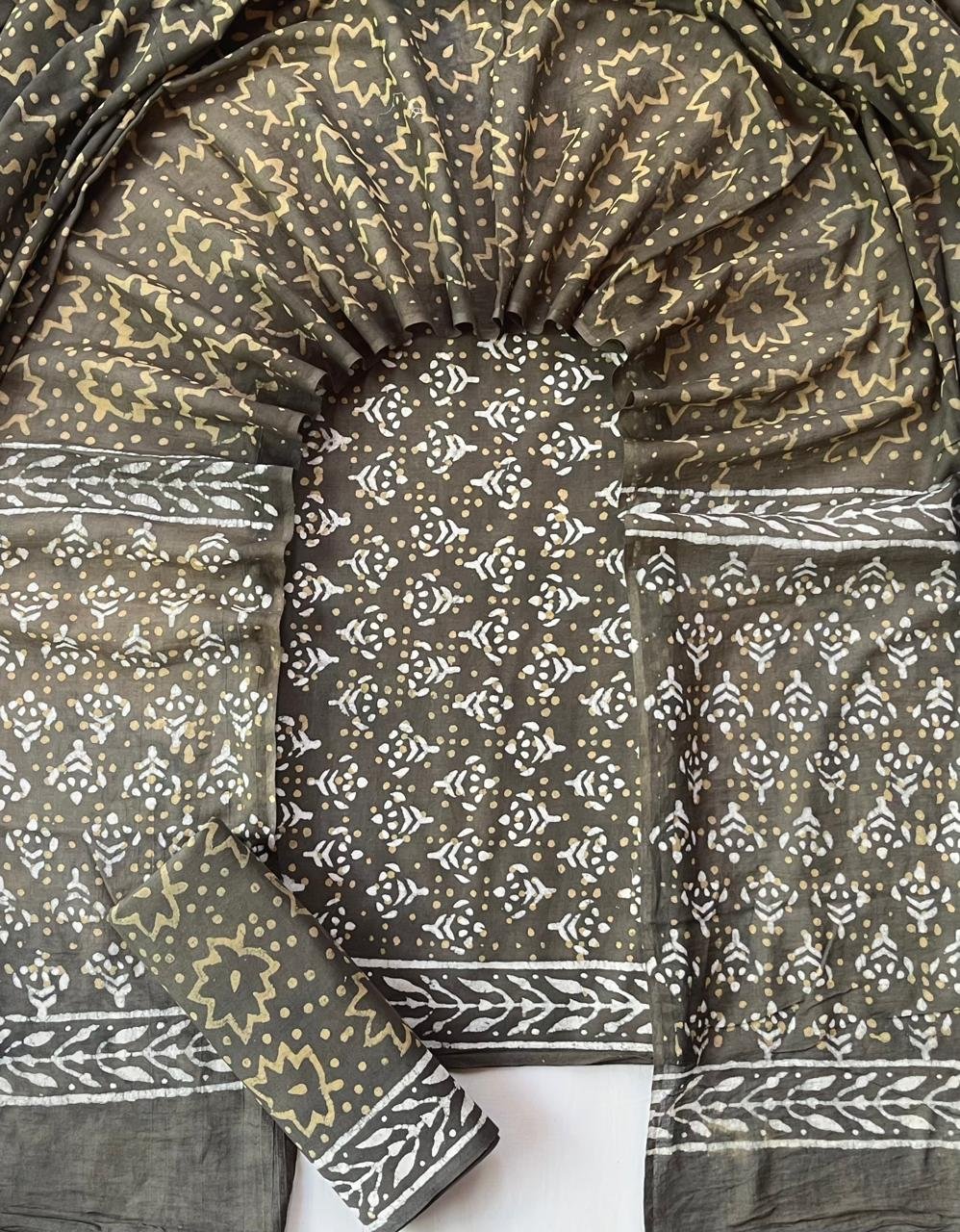 Cotton Dupatta Printed Suit