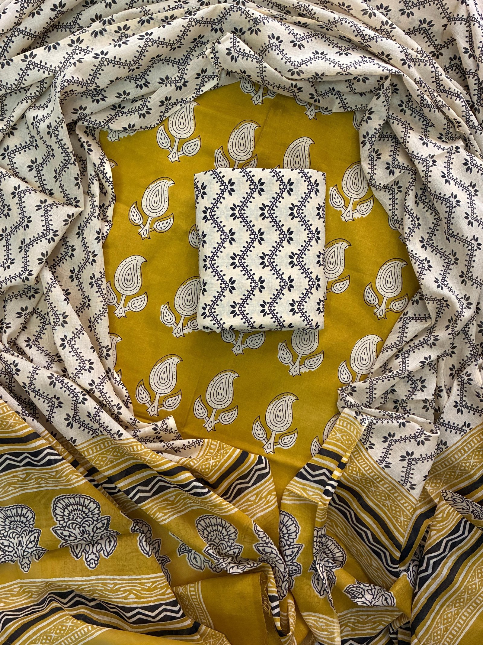 Cotton Dupatta Printed Suit