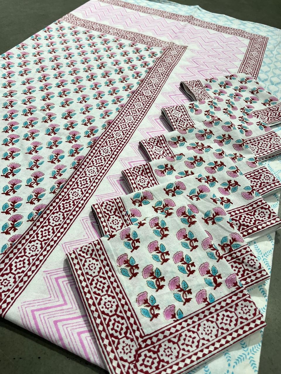 Cotton Printed 6 Seater Table Cover Set