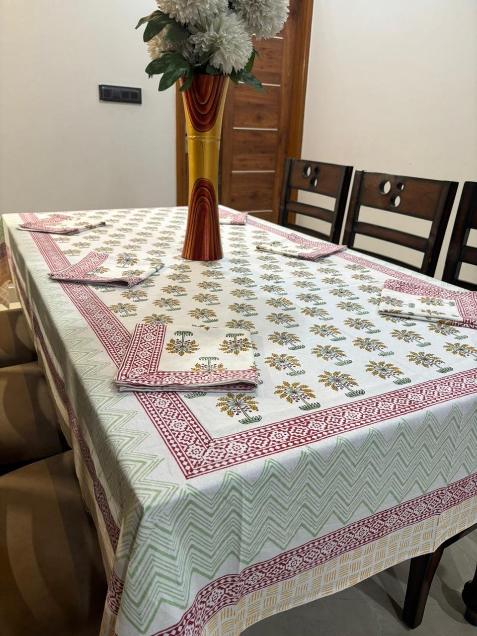 Cotton Printed 6 Seater Table Cover Set
