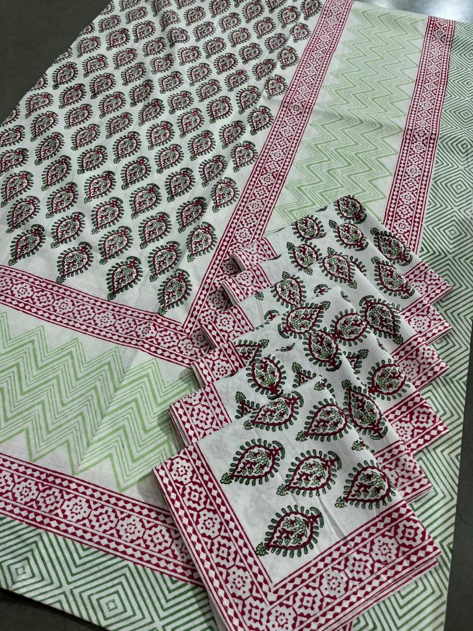 Cotton Printed 6 Seater Table Cover Set