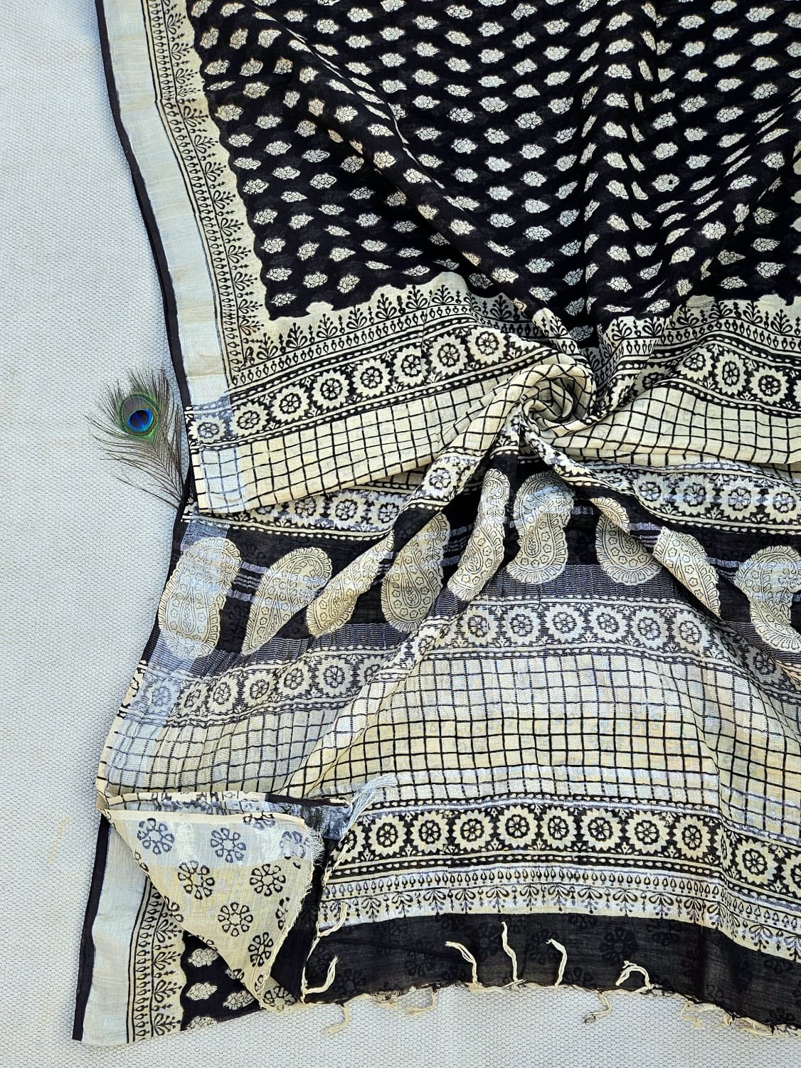 Cotton Linen Printed Saree