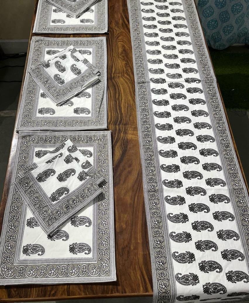 Cotton Printed Table Runner Mat & Napkin Set