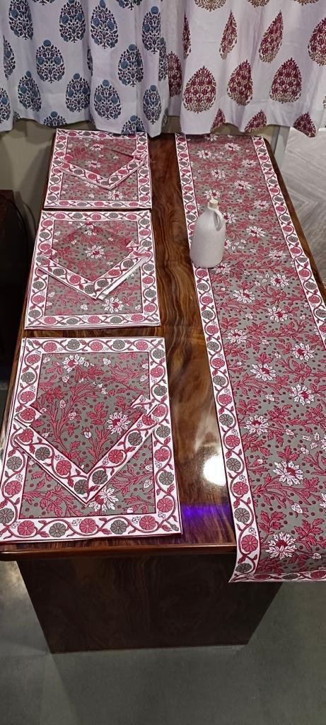 Cotton Printed Table Runner Mat & Napkin Set